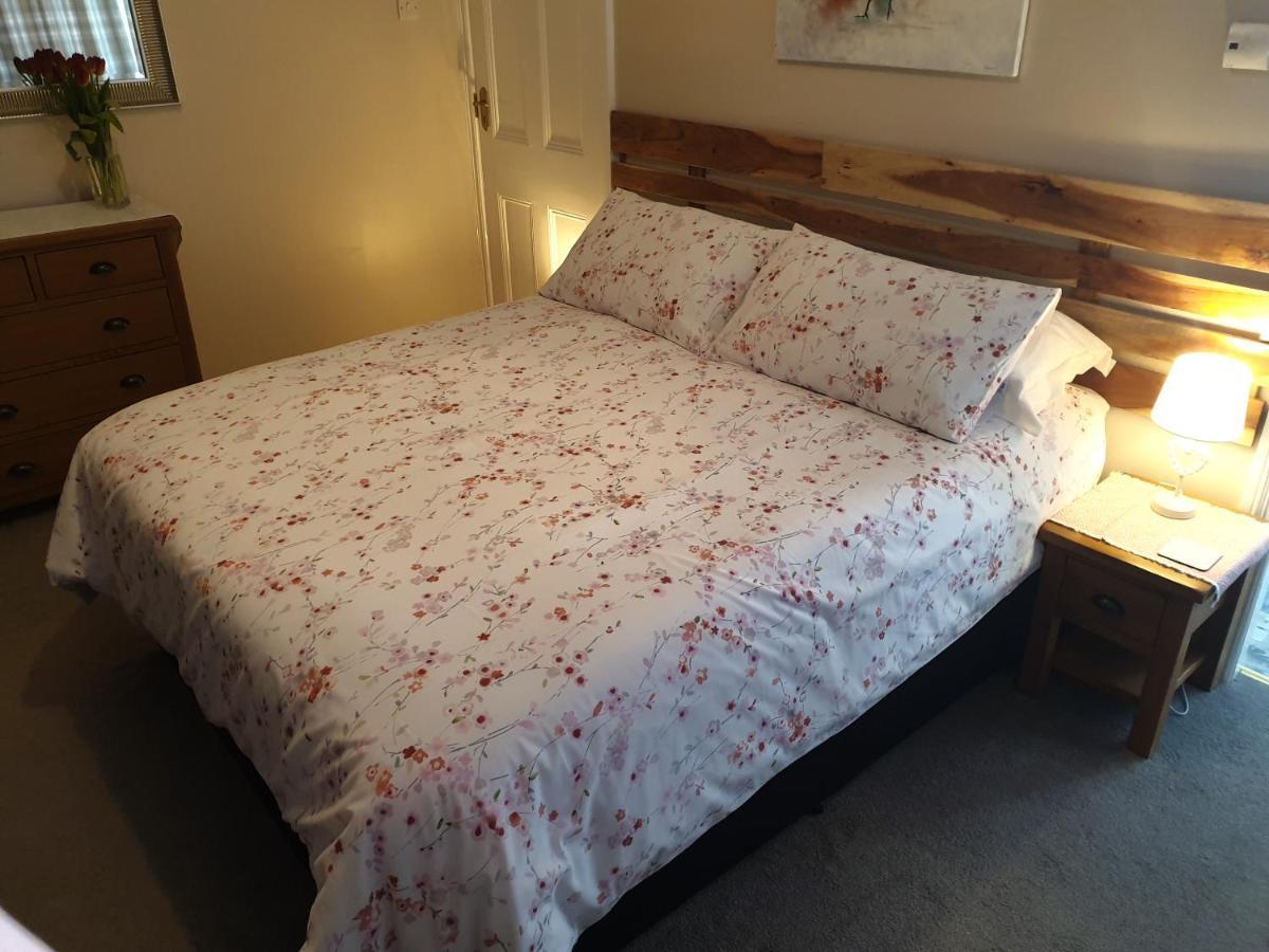 Bed and Breakfast Lyndene à Penistone Extérieur photo